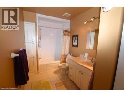 120 PARKDALE Avenue N - 35