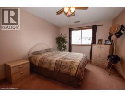 120 PARKDALE Avenue N - 40