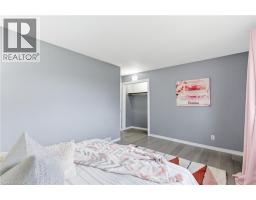 22 COLONIAL Street - 17