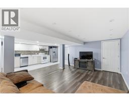 22 COLONIAL Street - 25