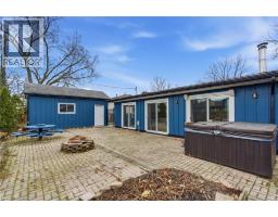 22 COLONIAL Street - 32