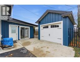 22 COLONIAL Street - 35