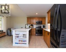 35 ERINGATE Drive - 21
