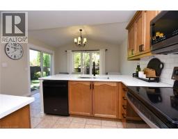 35 ERINGATE Drive - 22