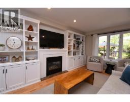 35 ERINGATE Drive - 9