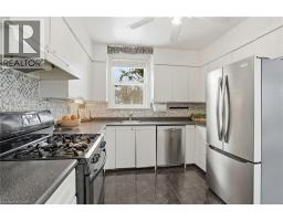 153 PARKVIEW Drive - 18