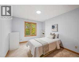82 CORFIELD Drive - 26
