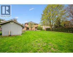82 CORFIELD Drive - 44