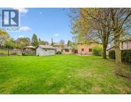 82 CORFIELD Drive - 46