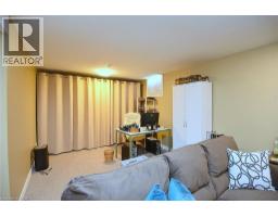 20 MEADOWLANDS Boulevard UnitNo. 8 - 32
