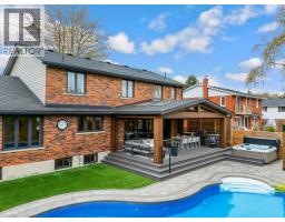 71 ROSSLINN Road - 10