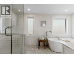 71 ROSSLINN Road - 19