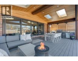 71 ROSSLINN Road - 38