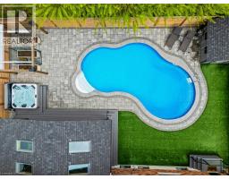 71 ROSSLINN Road - 7