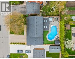 71 ROSSLINN Road - 9