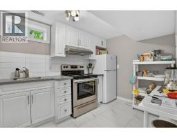 131 CARLYLE Drive - 38