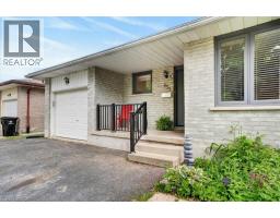 131 CARLYLE Drive - 4