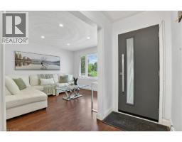 131 CARLYLE Drive - 7
