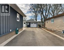 34 ADMIRAL Road - 25
