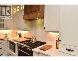 26 CORBETT Avenue - 17