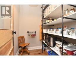 26 CORBETT Avenue - 25