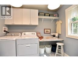 26 CORBETT Avenue - 36