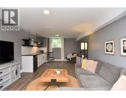 26 CORBETT Avenue - 40