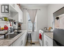 26 ALBINA Street - 11