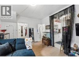 26 ALBINA Street - 12