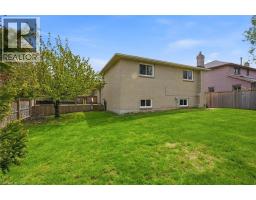 18 ANNE Court - 22