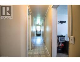 252 QUEEN Street - 13