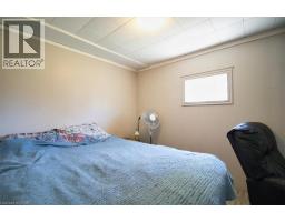 252 QUEEN Street - 16