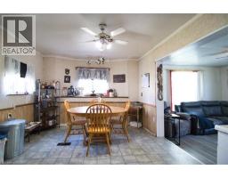 252 QUEEN Street - 6