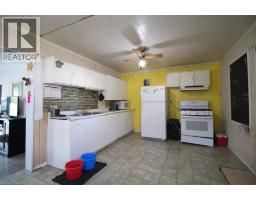 252 QUEEN Street - 8