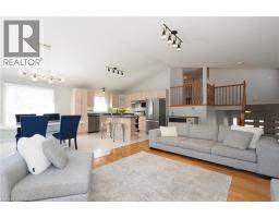 40 DINEEN Court - 11