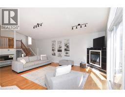 40 DINEEN Court - 12