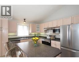 40 DINEEN Court - 16
