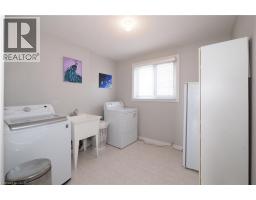40 DINEEN Court - 26