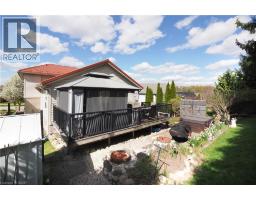 40 DINEEN Court - 33