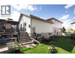 40 DINEEN Court - 35