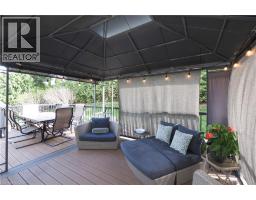 40 DINEEN Court - 36