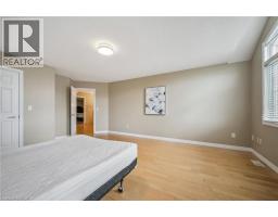 872 CREEKSIDE Drive - 33