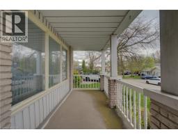 207 LINDEN Drive - 2