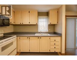 207 LINDEN Drive - 3
