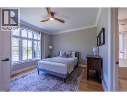 11 GREENLEAF Lane - 11