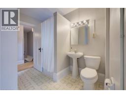 94 STIRLING Avenue N - 20