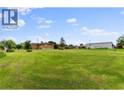 240 MUD Street W - 17