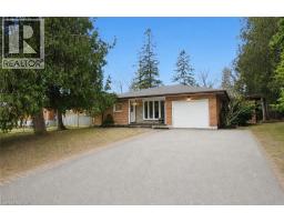 163 PINEGROVE Crescent - 1