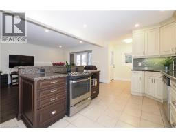 163 PINEGROVE Crescent - 3