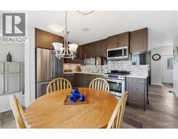8 DELREX Boulevard - 12